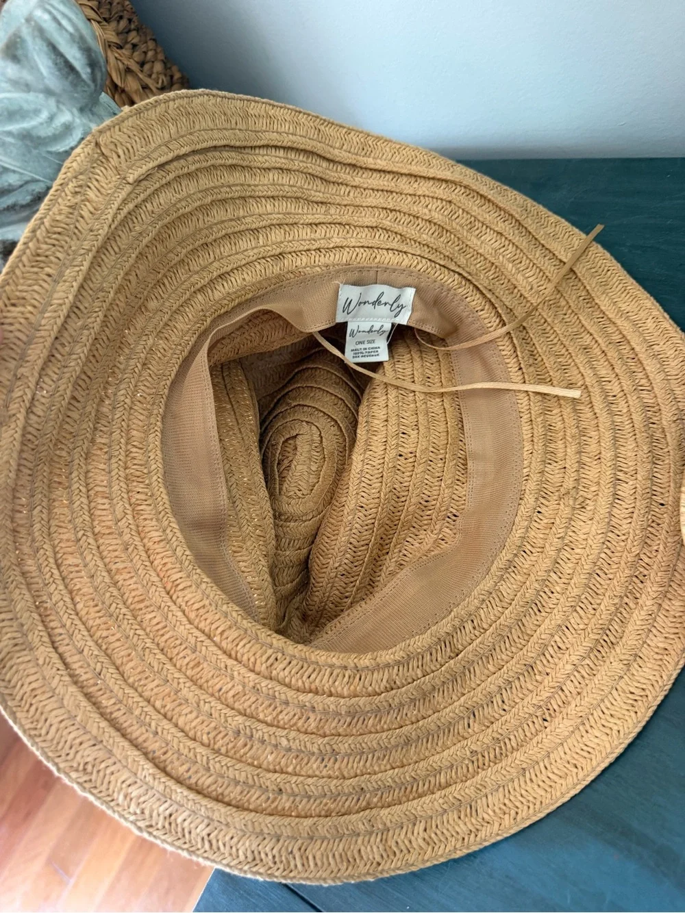Wonderly Light Brown woven paper straw hat with OSFM.  Beach hat.